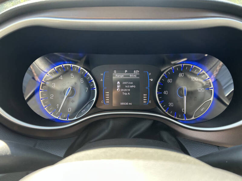 2017 Chrysler Pacifica Touring-L