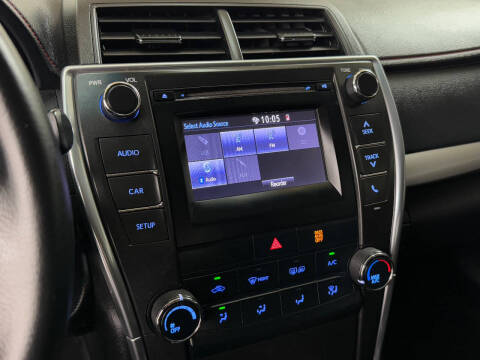 2017 Toyota Camry SE