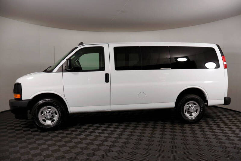2017 Chevrolet Express LS 2500
