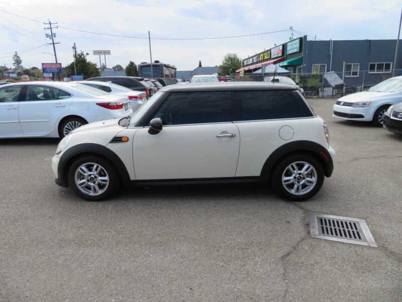 2011 MINI Cooper