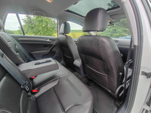 2020 Volkswagen Golf TSI