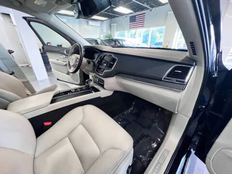 2020 Volvo XC90 T5 Momentum