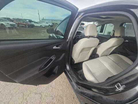 2017 Ford Focus Titanium