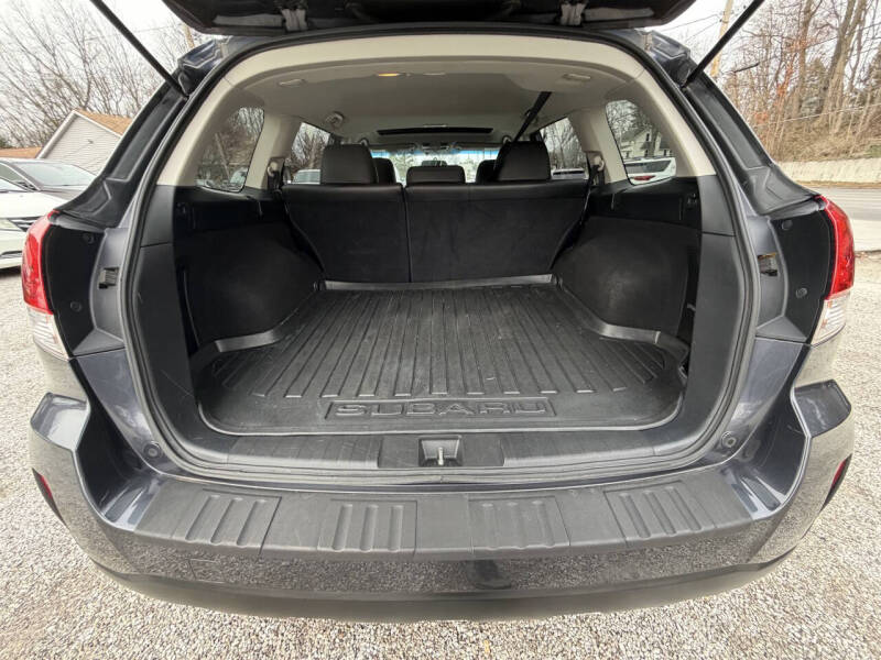 2010 Subaru Outback 2.5i Limited