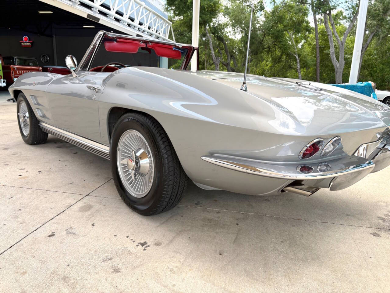 1964 Chevrolet Corvette 16