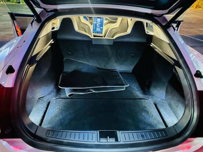 2015 Tesla Model S P85D