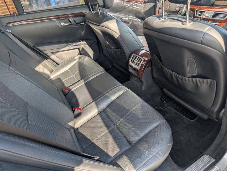 2009 Mercedes-Benz S-Class S 550 4MATIC