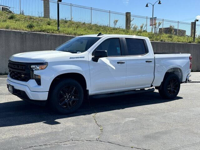 2024 Chevrolet Silverado 1500 Custom