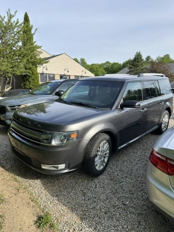 Vehicle Image 2