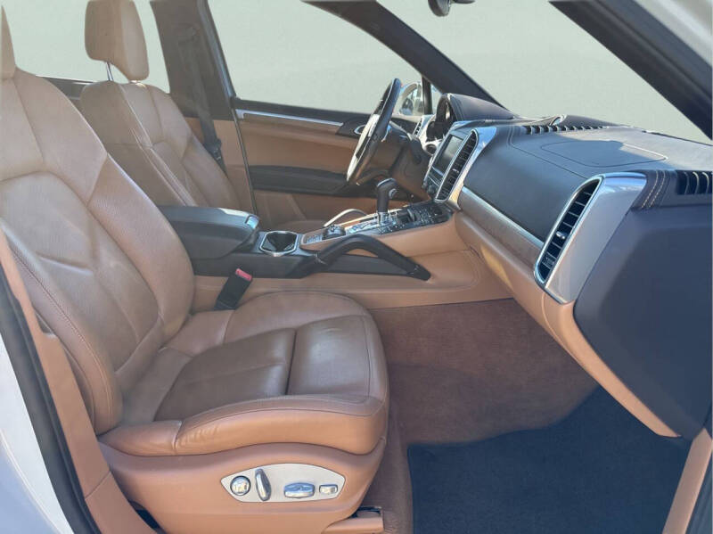 2012 Porsche Cayenne S