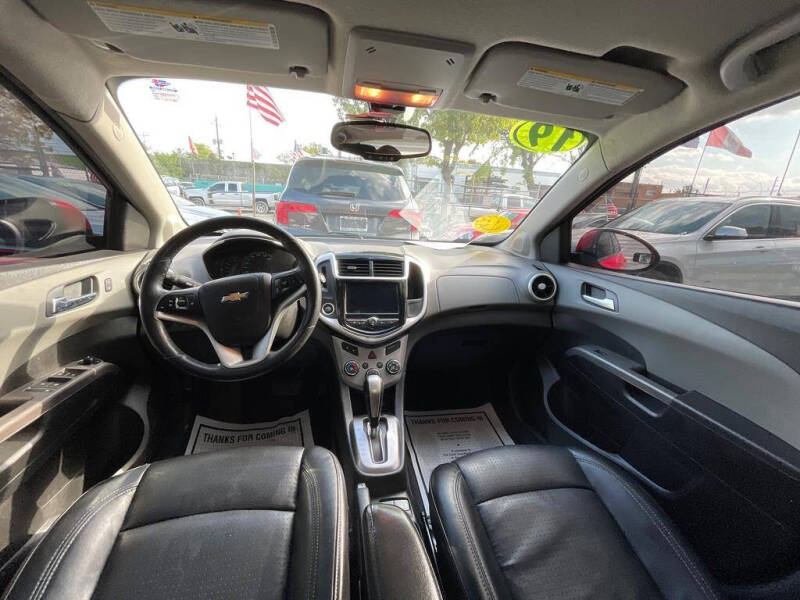 2019 Chevrolet Sonic Premier Auto