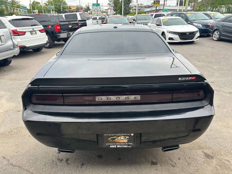 2014 Dodge Challenger SRT8 Core