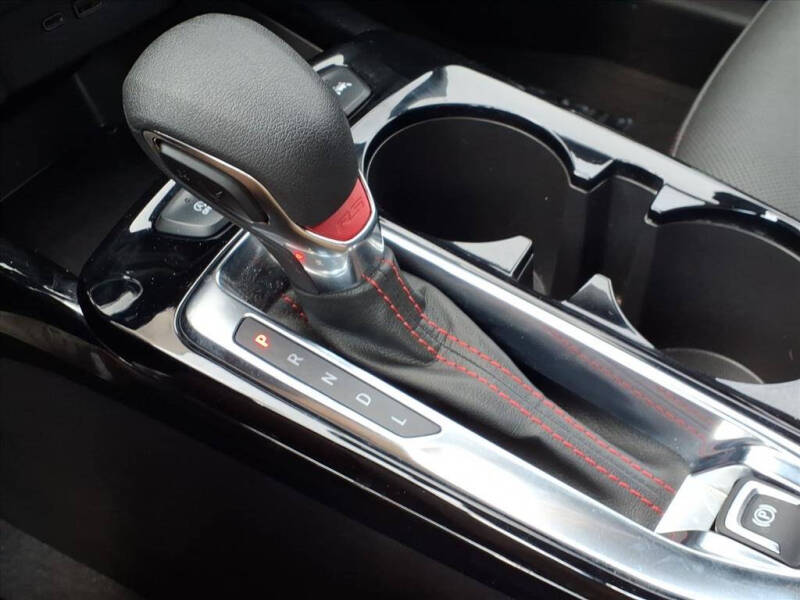 2025 Chevrolet Trax RS