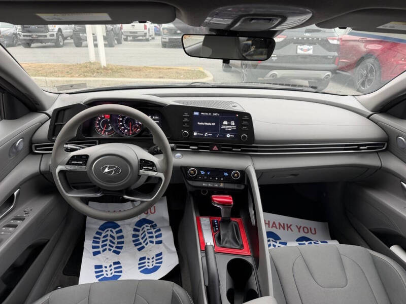 2022 Hyundai Elantra