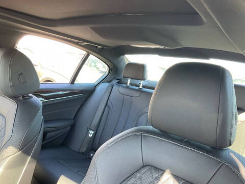 2022 BMW 5 Series 530e