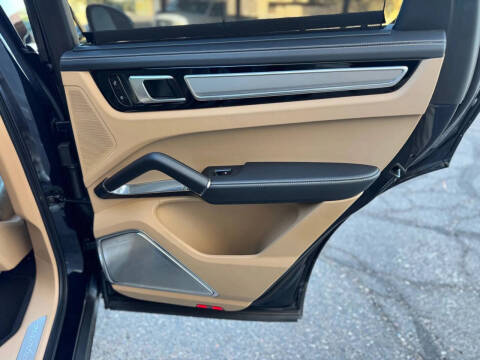 2021 Porsche Cayenne Turbo