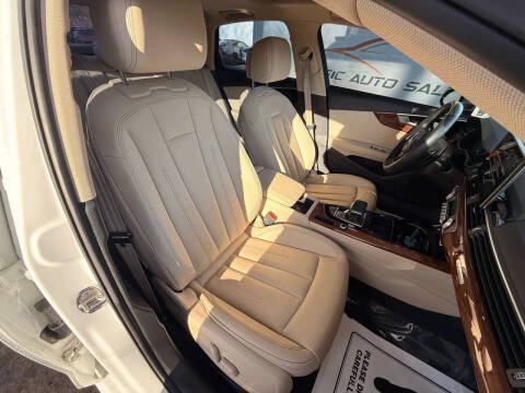 2021 Audi A4 quattro Premium 40 TFSI