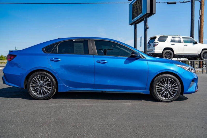 2023 Kia Forte GT-Line