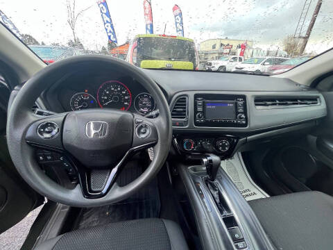 2017 Honda HR-V LX