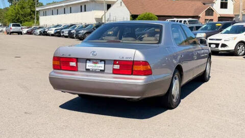 1998 Lexus LS 400