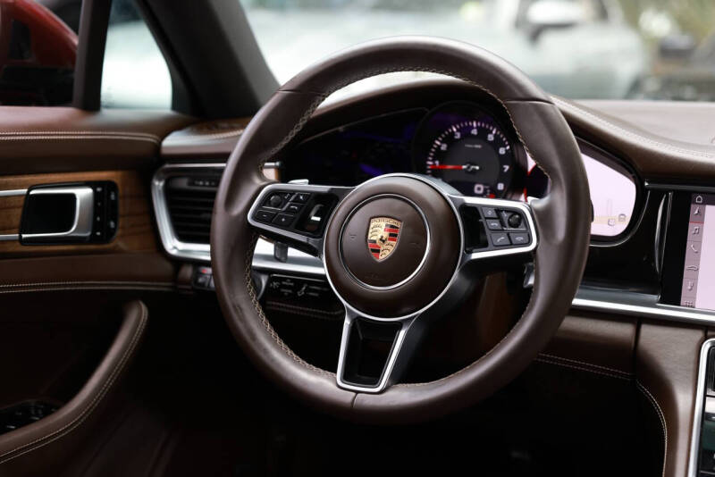 2019 Porsche Panamera