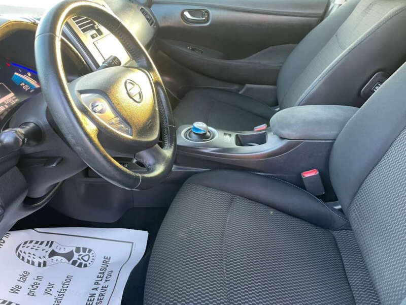 2013 Nissan LEAF S