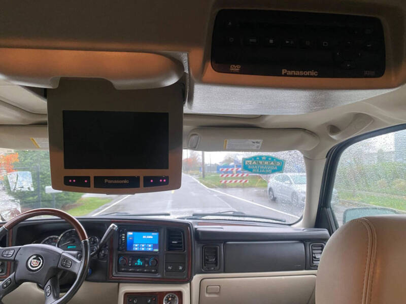 2005 Cadillac Escalade ESV Platinum Edition