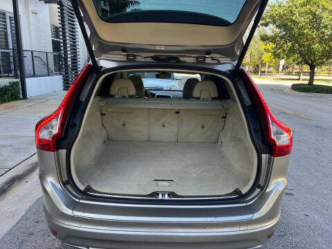 2015 Volvo XC60 T5 Drive-E Premier