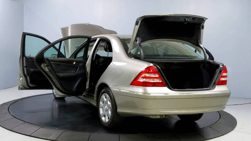 2005 Mercedes-Benz C-Class C 320 4MATIC
