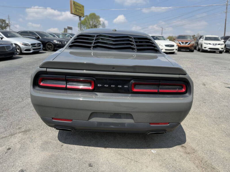 2018 Dodge Challenger SXT