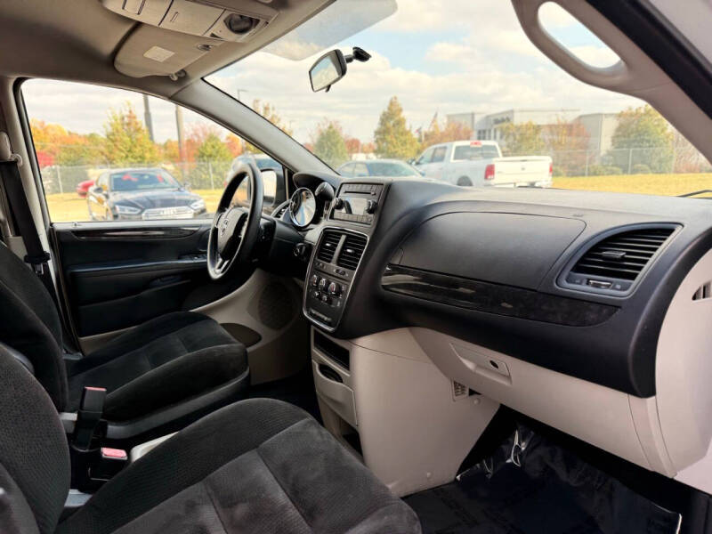 2016 Dodge Grand Caravan SE