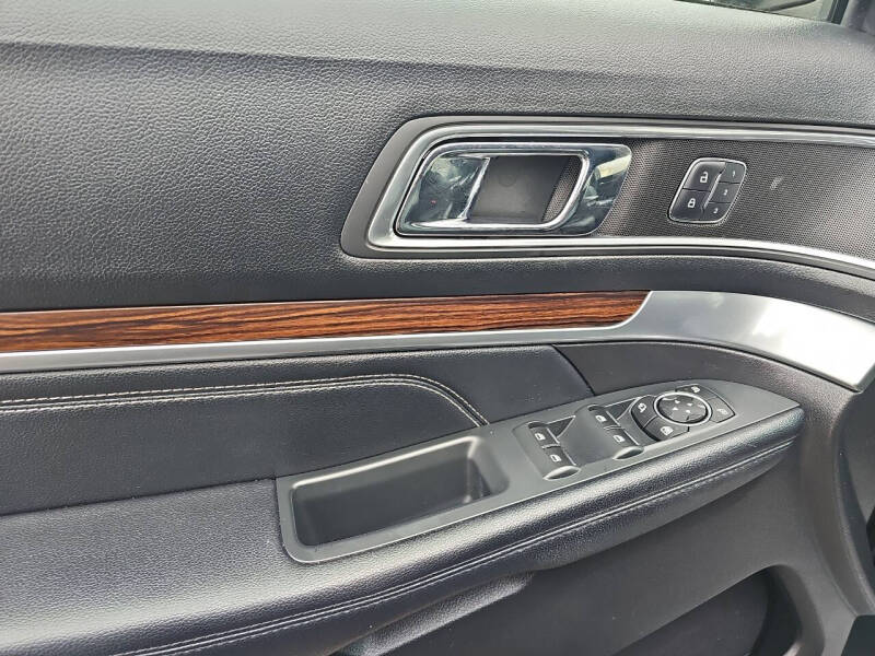 2017 Ford Explorer Limited