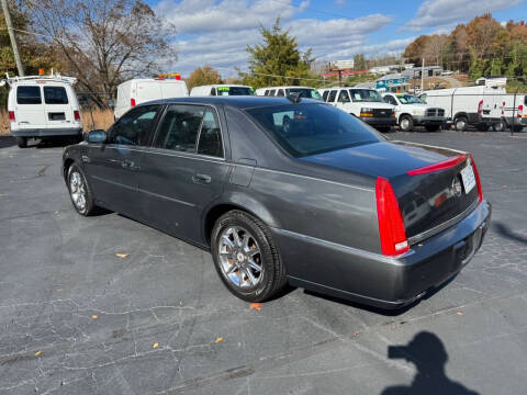 2010 Cadillac DTS Luxury Collection