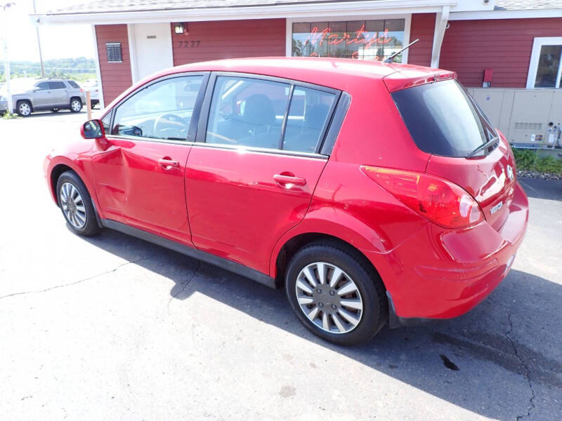 2011 Nissan Versa 1.8 S