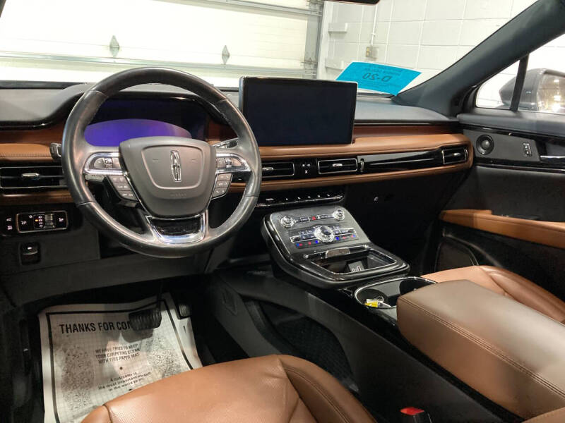 2022 Lincoln Nautilus Reserve