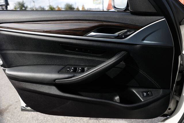 2019 BMW 5 Series 540i