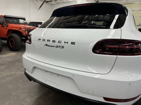 2017 Porsche Macan GTS