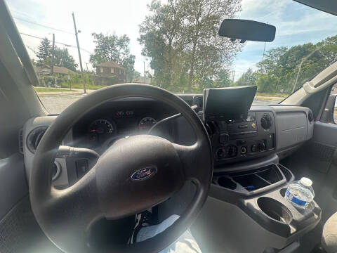 2013 Ford E-Series