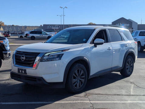 2023 Nissan Pathfinder SV