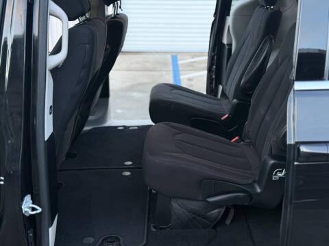 2017 Chrysler Pacifica Touring