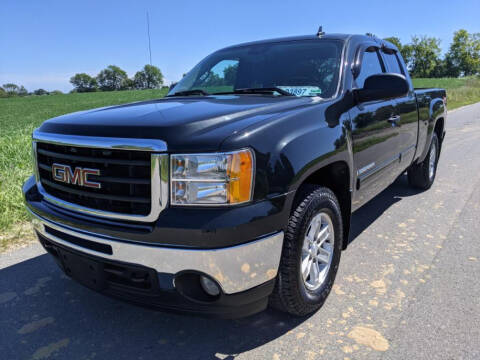 2009 GMC Sierra 1500 for sale at Hitt & Mis Auto in Cape Girardeau MO