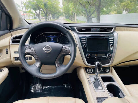 2023 Nissan Murano SL