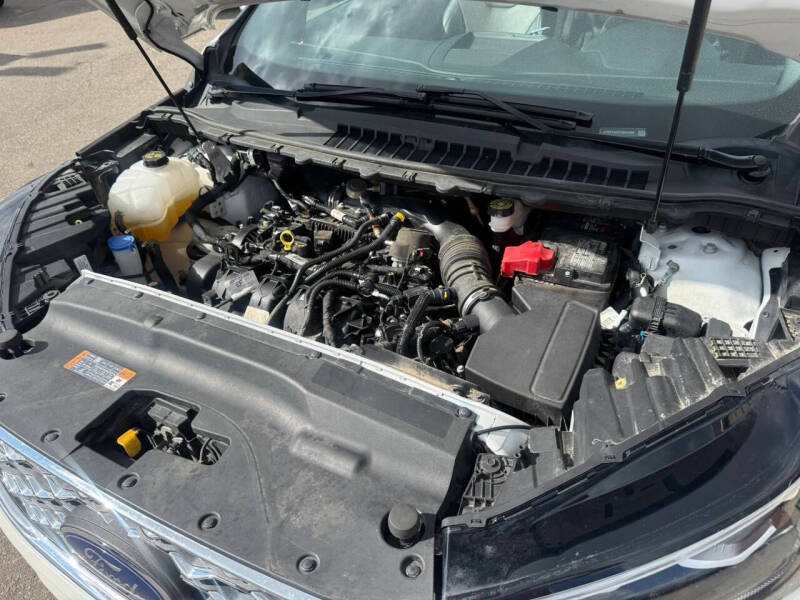 2020 Ford Edge Titanium