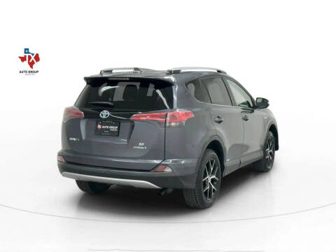 2017 Toyota RAV4 Hybrid SE