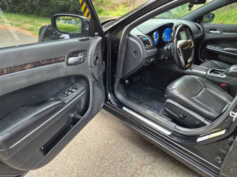 2013 Chrysler 300 C