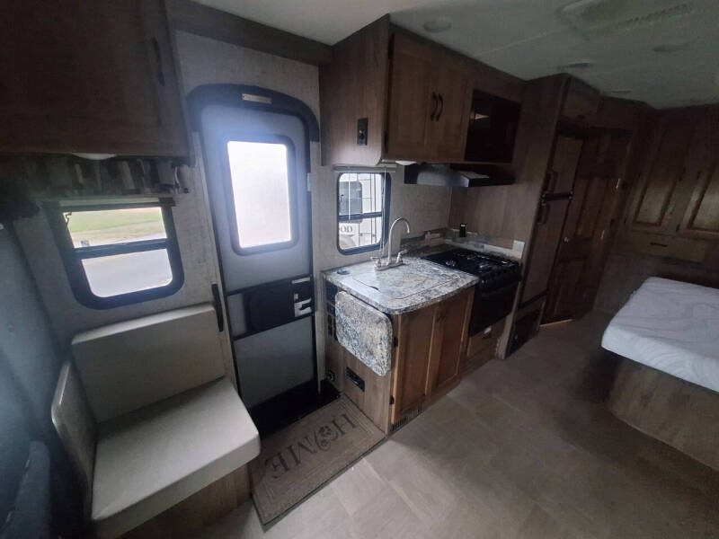 2017 Coachmen RV Prism 2200LE
