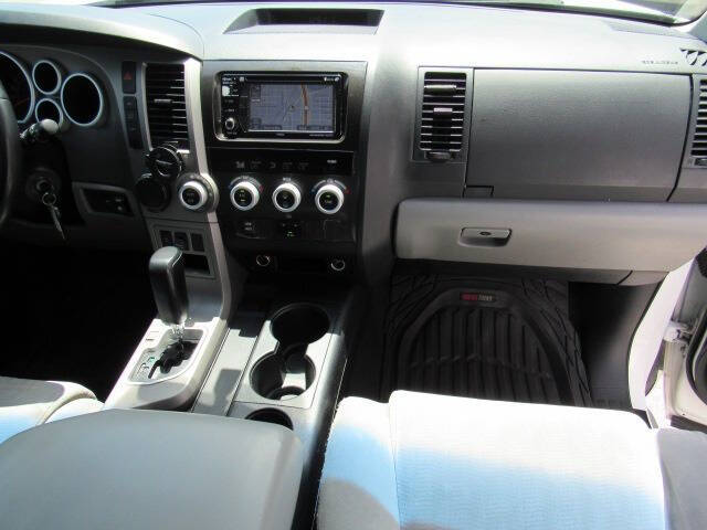 2013 Toyota Sequoia SR5