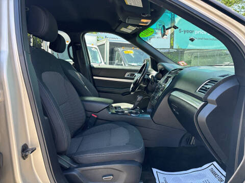 2017 Ford Explorer XLT