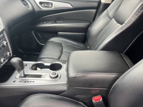 2019 Nissan Pathfinder SL