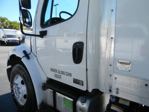 2017 Freightliner M2 106